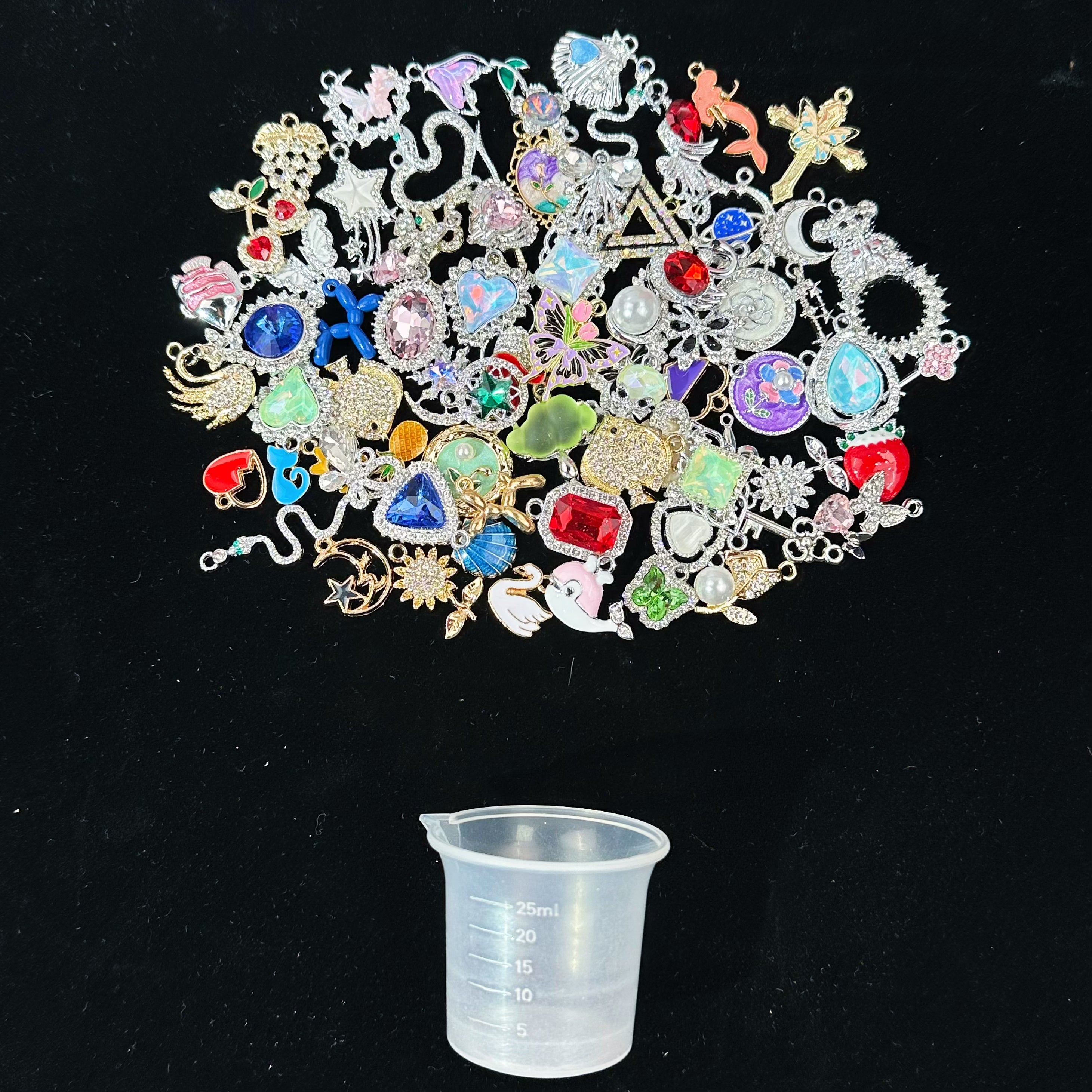 【🔥HOT】Pendants Accessories (Shovel in Live)
