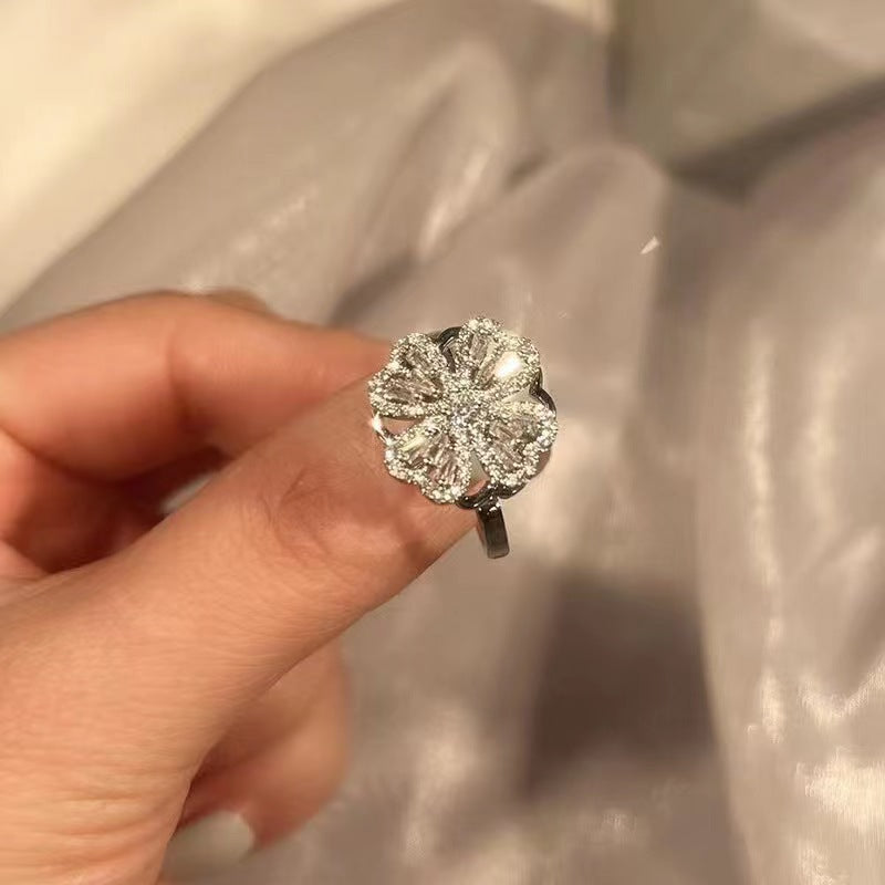 Clover Spinning Ring-Size Adjustable